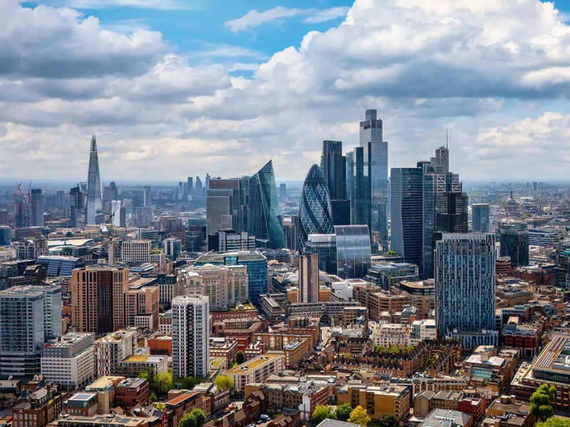 Panoramic aerial view of the skyline of central London, England, during a sunny summer day.